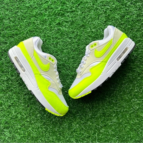 Nike Air Max 1 Volt - Sea Glass - Picture 11 of 14